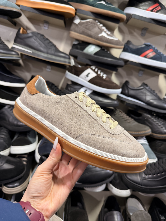 მამაკაცის ბეჟი კედი ღია ყავისფერი ძირით