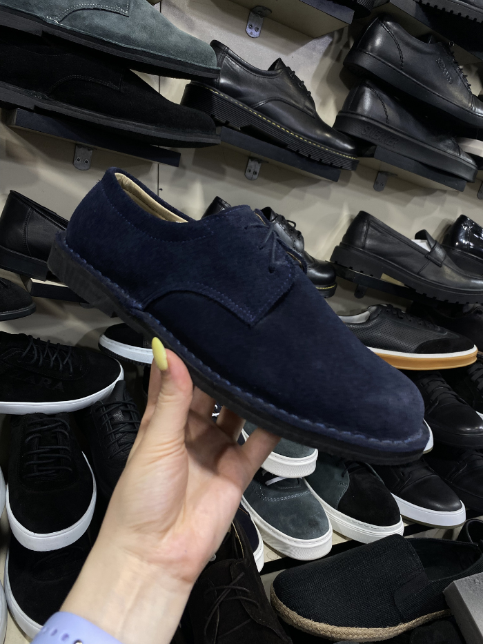 ლურჯი, მამაკაცის მოხარშული ტყავის კლასიკური ფეხსაცმელი