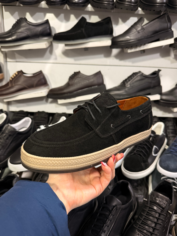 შავი ტოპსაიდერი