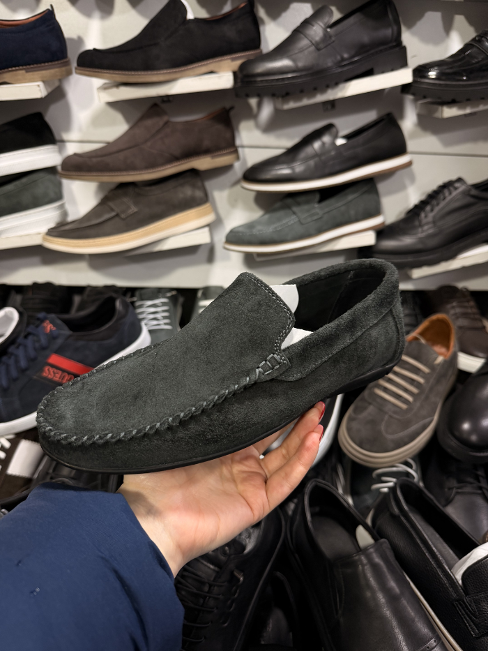 მამაკაცის მოკასინი, ღია ფერის