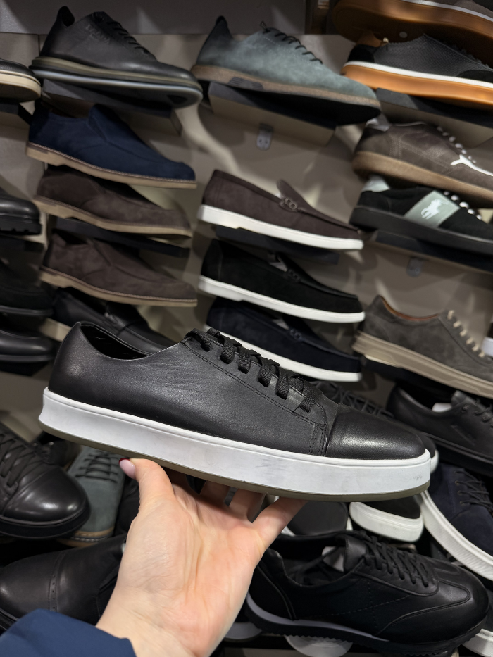 მამაკაცის სპორტულ-კლასიკური სტილის ფეხსაცმელი, ტყავი თეთრ ძირზე