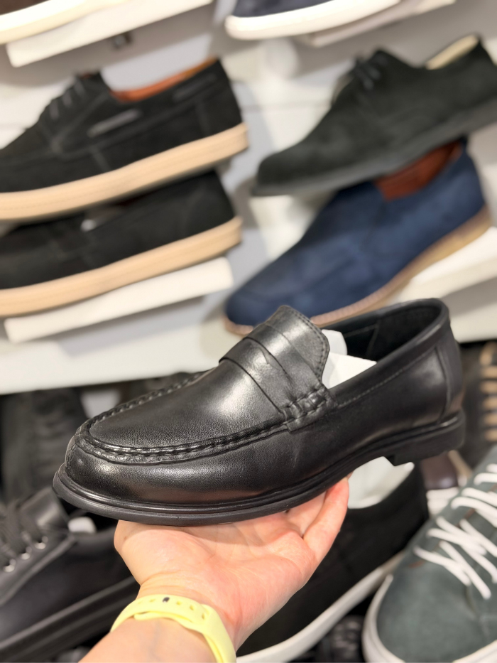 ტყავის ლოფერი